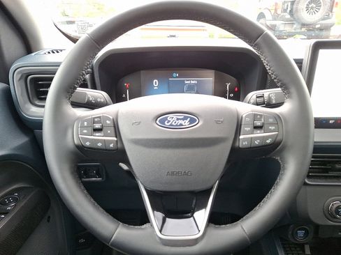 Used 2025 Ford Maverick Lariat w/ Black Appearance Package AWD/4WD image 20