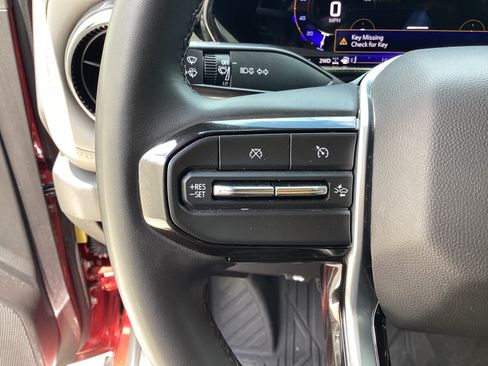 Used 2024 Chevrolet Colorado ZR2 w/ Technology Package AWD/4WD image 19
