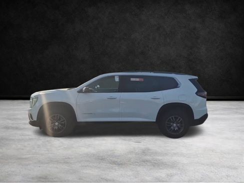 Used 2025 GMC Acadia Elevation image 9