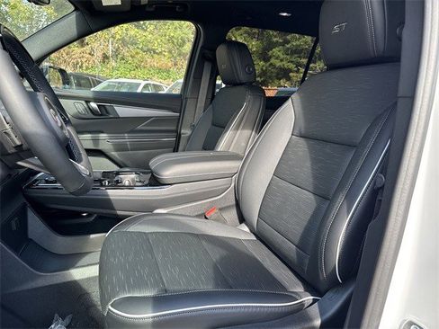 New 2026 Buick Enclave Sport Touring w/ Super Cruise Package image 11