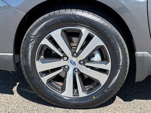 Used 2019 Subaru Outback 2.5i Limited w/ Popular Package #2 AWD/4WD image 46