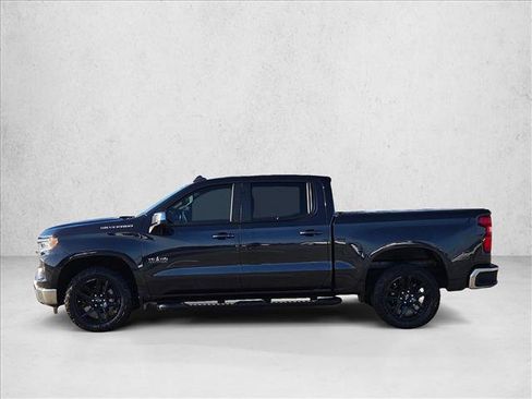 Used 2024 Chevrolet Silverado 1500 LT RWD image 9