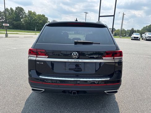 Used 2023 Volkswagen Atlas SE w/ Panoramic Sunroof Package FWD image 8