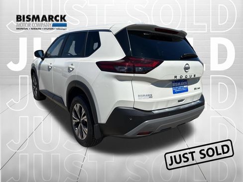 Used 2023 Nissan Rogue SV AWD/4WD image 4