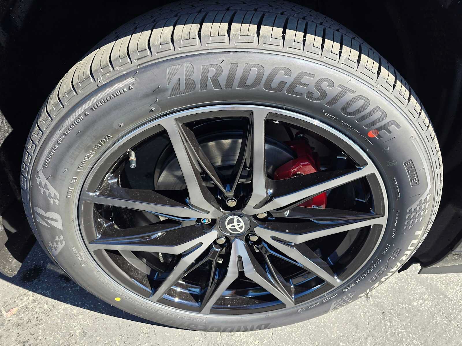 New 2026 Toyota RAV4 AWD Plug-in Hybrid image 9