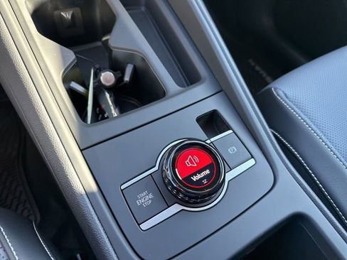 New 2026 Volkswagen Tiguan SE image 18