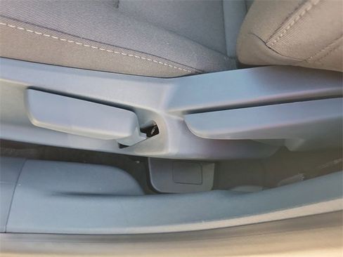 New 2025 Ford Maverick XL image 19