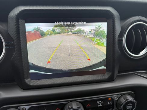 Used 2022 Jeep Wrangler Unlimited Rubicon 4xe w/ Cold Weather Group image 19