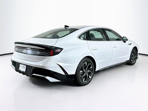 Used 2025 Hyundai Sonata SEL FWD image 9