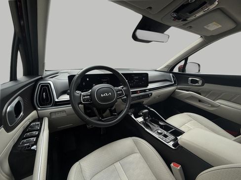 Used 2025 Kia Sorento SX FWD image 25