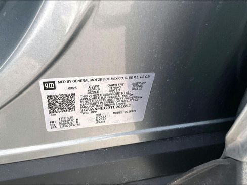 Used 2026 Chevrolet Equinox LT FWD image 34