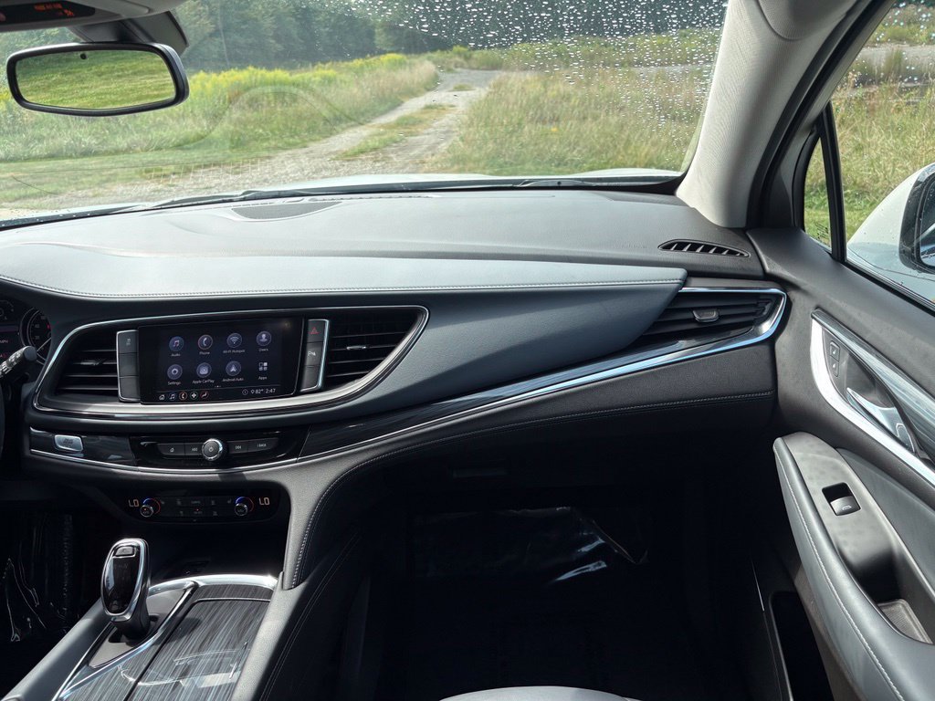 Used 2021 Buick Enclave Essence FWD image 30