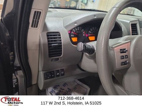 Used 2020 Nissan Frontier SV w/ Midnight Edition Floor Mats image 15