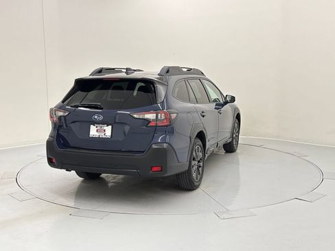 Used 2023 Subaru Outback Onyx Edition image 6
