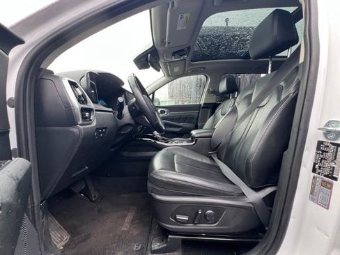 Certified 2023 Kia Sorento SX AWD/4WD image 16