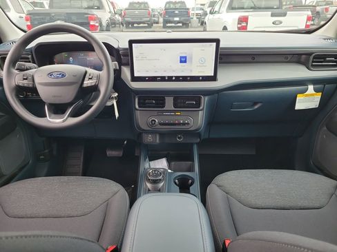 New 2025 Ford Maverick XL image 11
