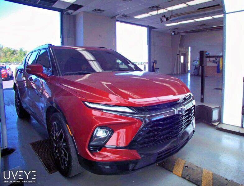 Used 2024 Chevrolet Blazer RS w/ Driver Confidence II Package FWD image 2