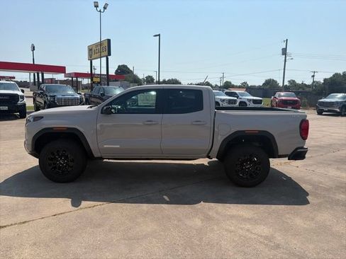 New 2026 GMC Canyon Elevation w/ Convenience Package AWD/4WD image 3