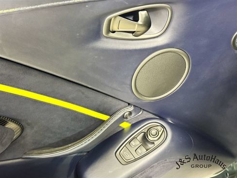 Used 2020 Aston Martin V8 Vantage AMR RWD image 24