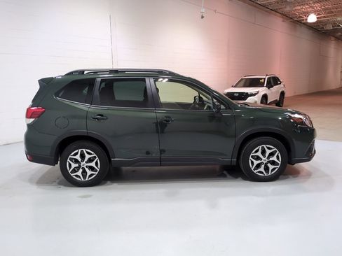Certified 2023 Subaru Forester Premium AWD/4WD image 2