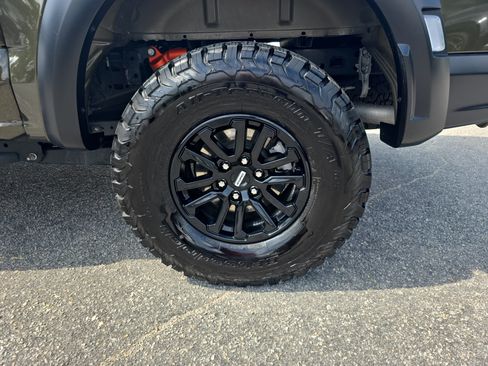 Used 2025 Ford F150 Raptor AWD/4WD image 36