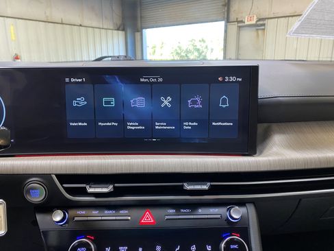 Used 2025 Hyundai Sonata Limited image 40