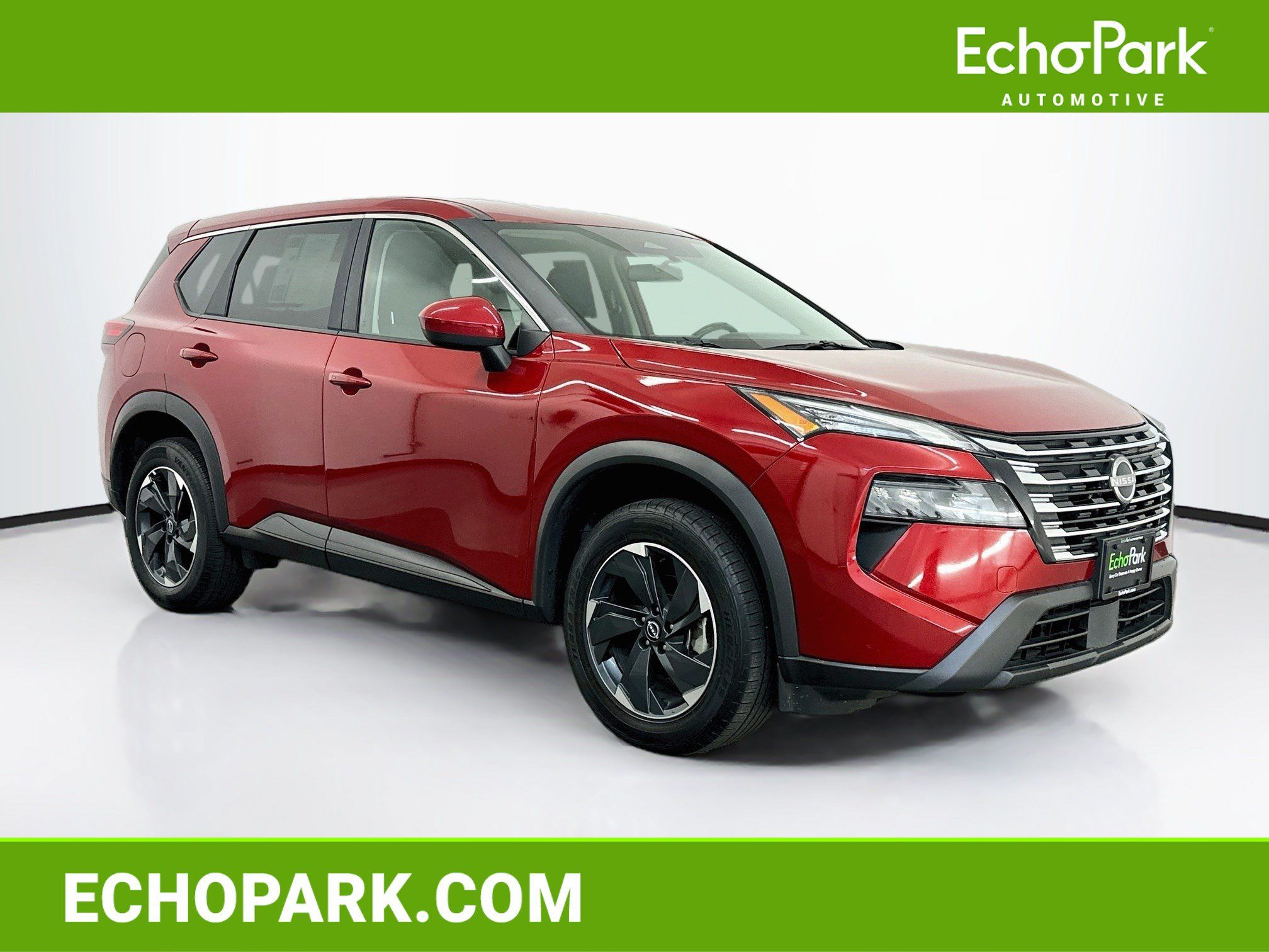 Used 2025 Nissan Rogue SV AWD/4WD image 1