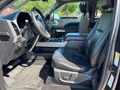 Used 2019 Ford F350 Lariat w/ Lariat Ultimate Package AWD/4WD image 12