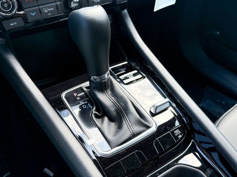 New 2025 Jeep Compass Limited w/ Sun and Sound Group image 22