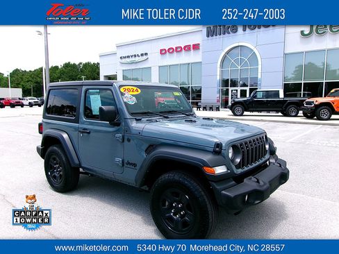 Used 2024 Jeep Wrangler Sport AWD/4WD image 1
