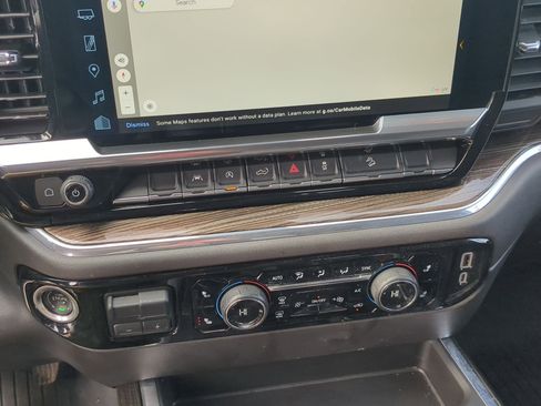 Used 2024 Chevrolet Silverado 1500 LT Trail Boss w/ Convenience Package II image 19