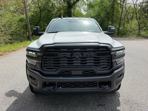 New 2026 RAM 5500 Tradesman AWD/4WD image 3