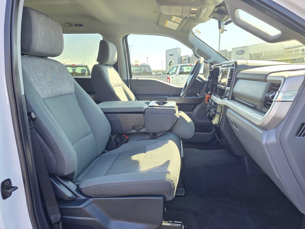 Used 2025 Ford F250 XLT w/ FX4 Off-Road Package AWD/4WD image 16