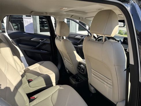 Used 2023 MAZDA CX-9 Touring image 34