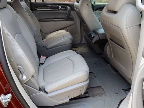 Used 2017 Buick Enclave Premium w/ Experience Buick Package FWD image 18
