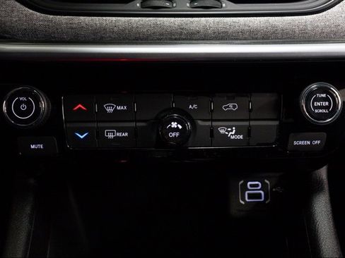 Certified 2025 Jeep Compass Sport image 15