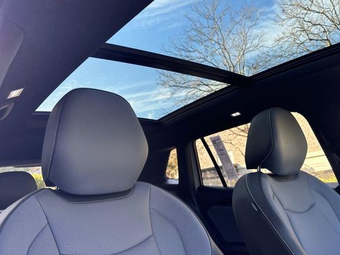 New 2026 Volkswagen Tiguan SE R-Line image 16