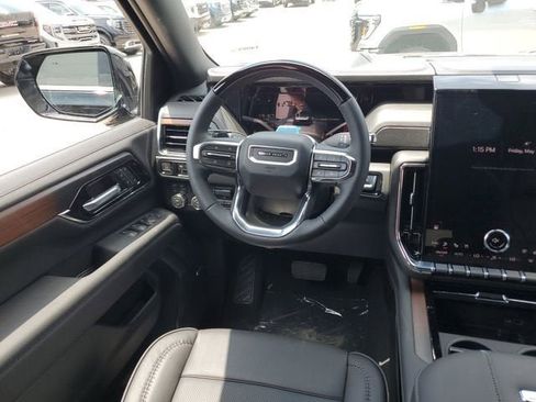 New 2026 GMC Yukon Denali AWD/4WD image 13