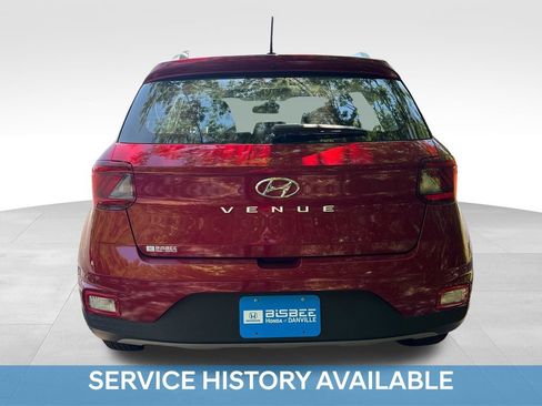 Used 2025 Hyundai Venue SEL FWD image 6