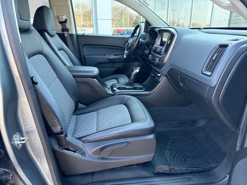 Used 2022 Chevrolet Colorado Z71 image 30