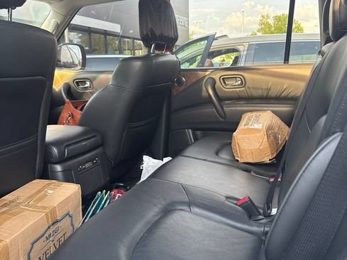 Used 2022 Nissan Armada SL RWD image 9