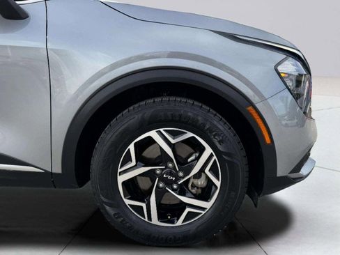 Used 2023 Kia Sportage LX image 50