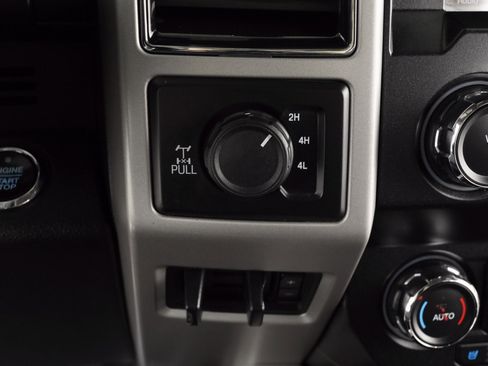 Used 2019 Ford F250 Lariat w/ Lariat Ultimate Package image 35