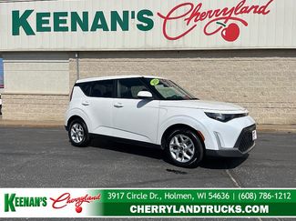 Used 2024 Kia Soul LX w/ Option Group 015 FWD video 1