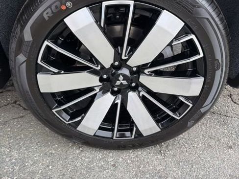 New 2026 Mitsubishi Outlander SE FWD image 24