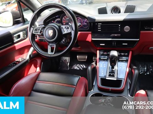 Used 2023 Porsche Cayenne Turbo AWD/4WD image 26