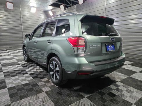 Used 2018 Subaru Forester 2.5i Premium w/ All-Weather Package AWD/4WD image 7