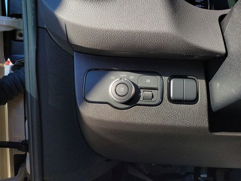 Used 2025 Mercedes-Benz Sprinter 3500 image 21