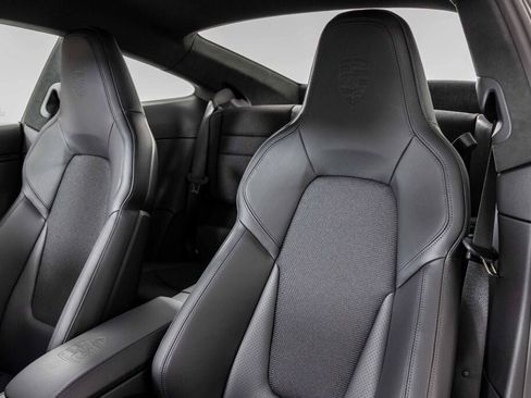 Used 2025 Porsche 911 GT3 image 4