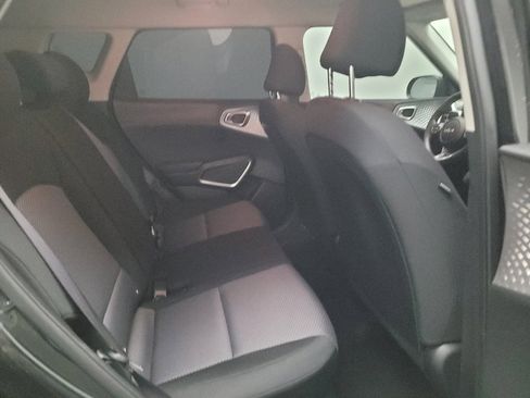 Used 2023 Kia Soul LX w/ LX Technology Package FWD image 19